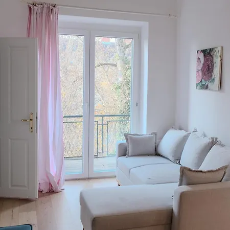 Altstadt Elegance *