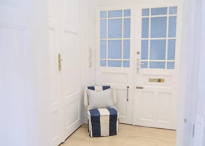 Altstadt Elegance شقة *