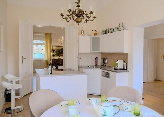 Altstadt Elegance شقة غراتس