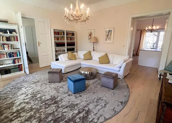 Altstadt Elegance Апартаменты *